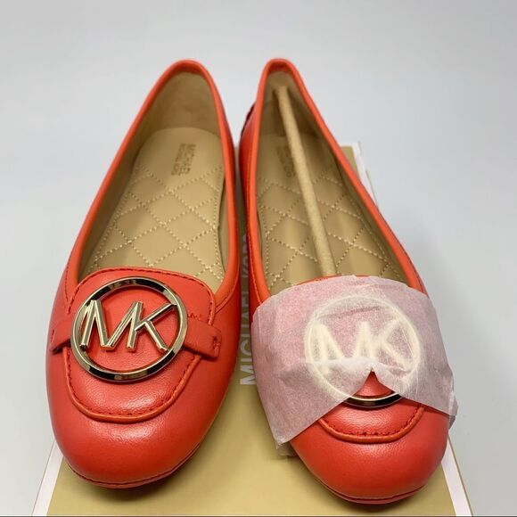 Michael Kors Lillie Flats - Picture 4 of 8